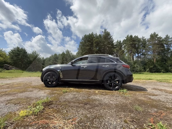 Infiniti FX