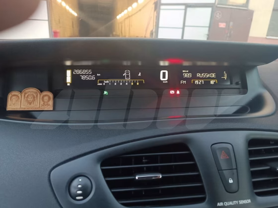 Renault Scenic (3)