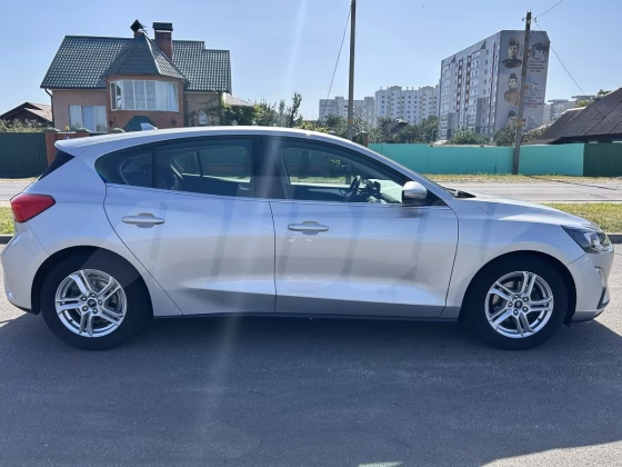 Ford Focus (13)