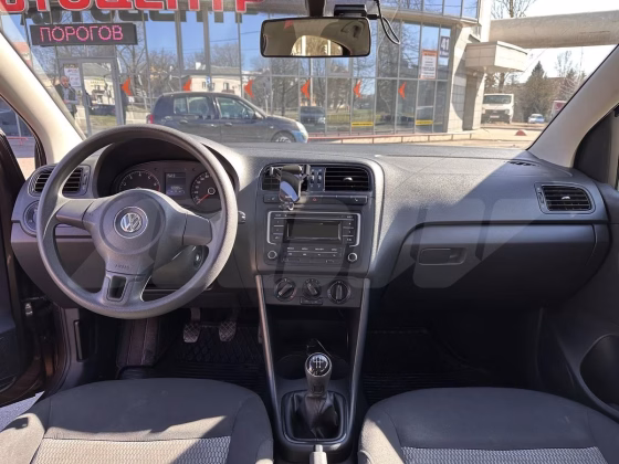 Volkswagen Polo (8)