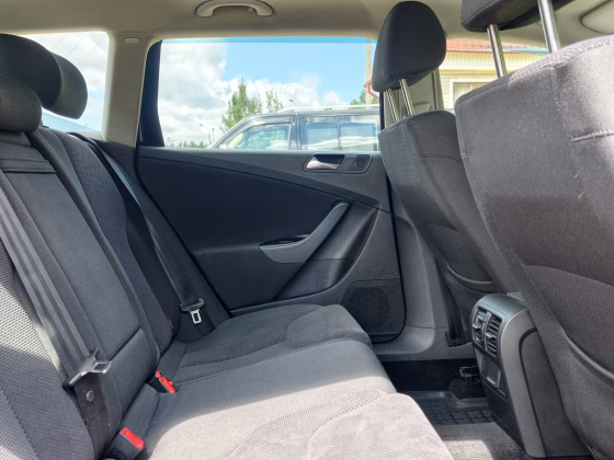 Volkswagen Passat (12)