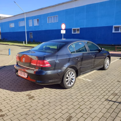 Volkswagen Passat (6)