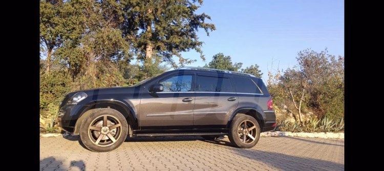 Mercedes-Benz GL 55 AMG (3)