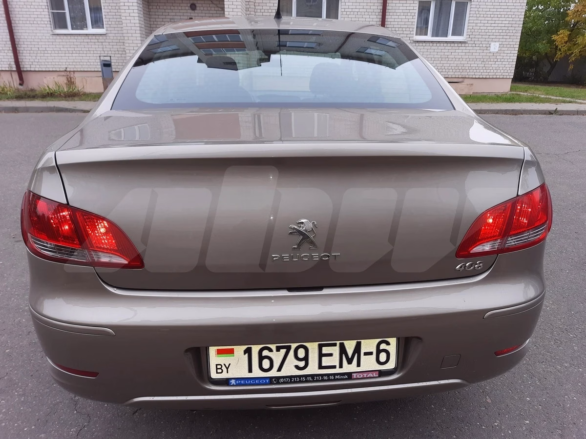 Peugeot 408
