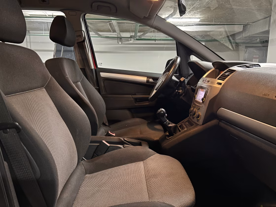Opel Zafira (12)