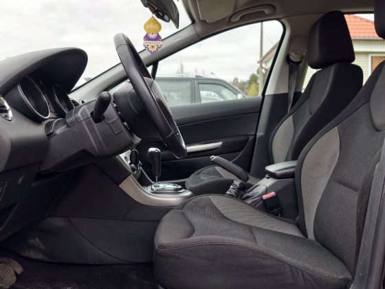 Peugeot 308 (9)