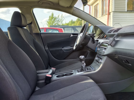 Volkswagen Passat (12)