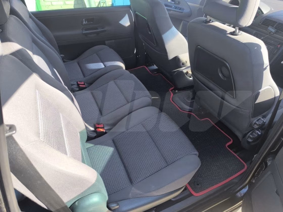 Volkswagen Sharan (10)