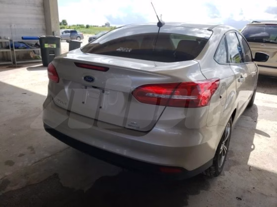 Ford Focus (2)