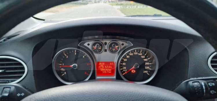 Ford Focus (9)