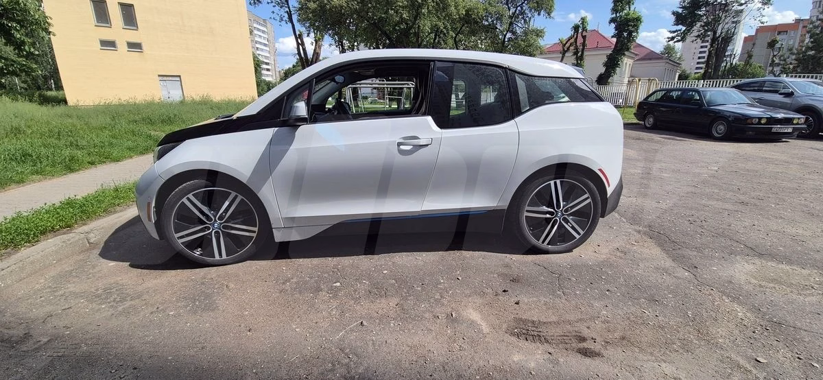 BMW I3