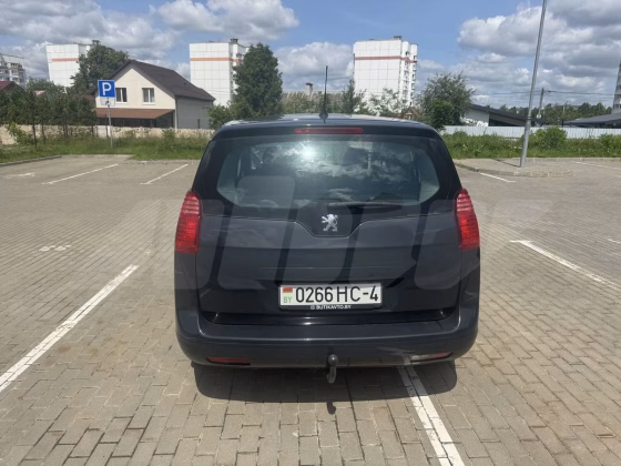 Peugeot 5008 (4)