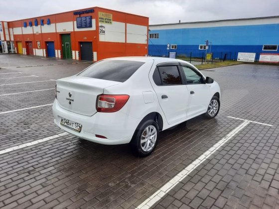 Renault Logan (2)