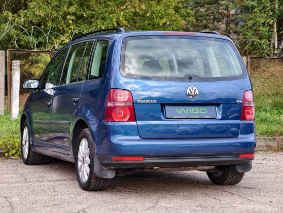 Volkswagen Touran (4)