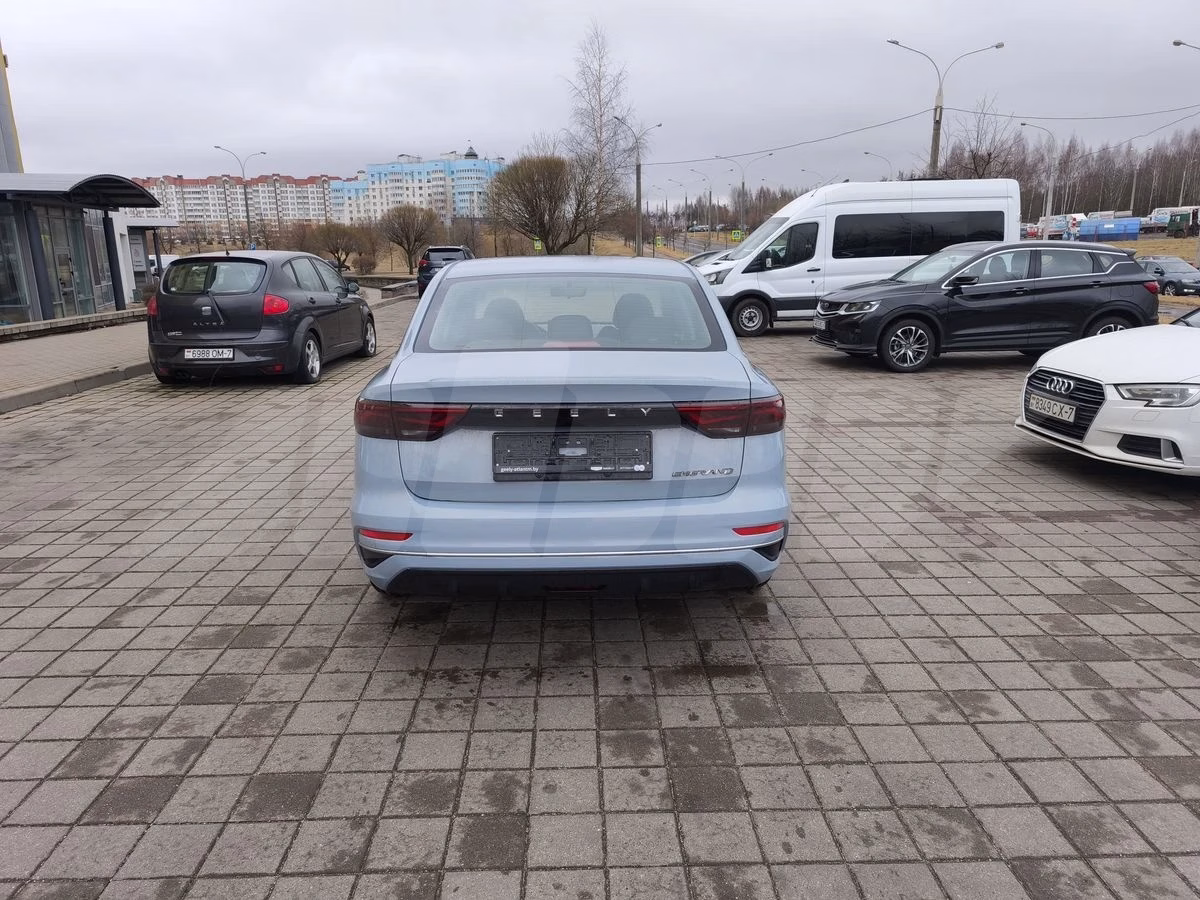 Geely Emgrand X7