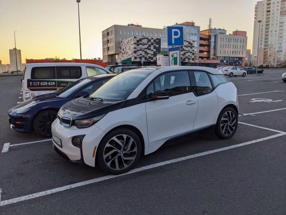 BMW I3