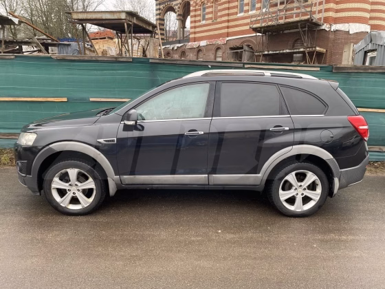 Chevrolet Captiva (8)