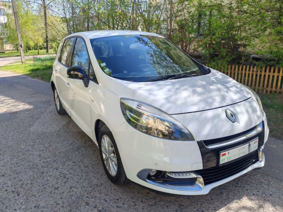 Renault Scenic (2)