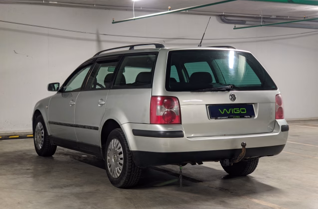 Volkswagen Passat (4)