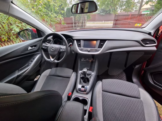 Opel Grandland X (6)