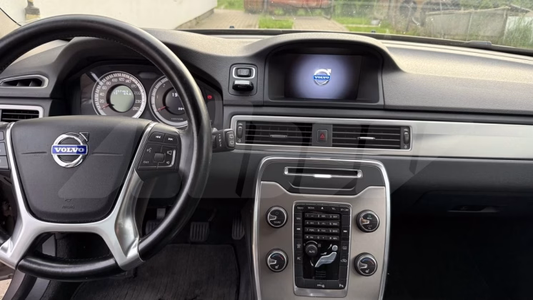 Volvo V70 (7)
