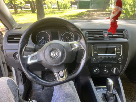 Volkswagen Jetta (15)