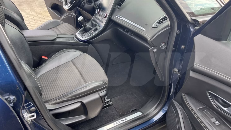 Renault Scenic (29)