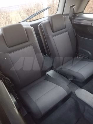 Opel Zafira (9)