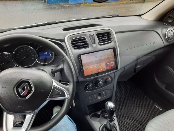 Renault Logan (7)