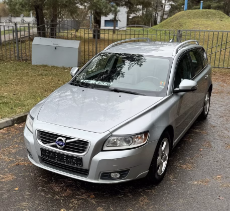 Volvo V50 (6)
