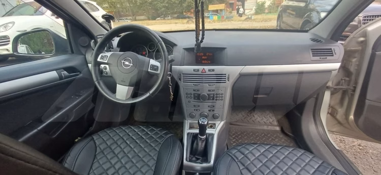 Opel Astra (7)