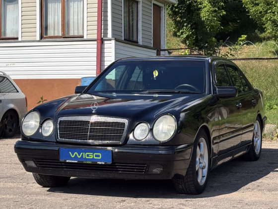 Mercedes-Benz E 220 (3)