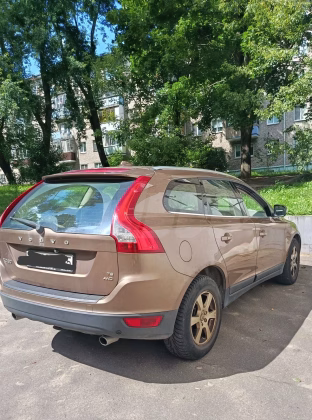 Volvo XC60 (3)