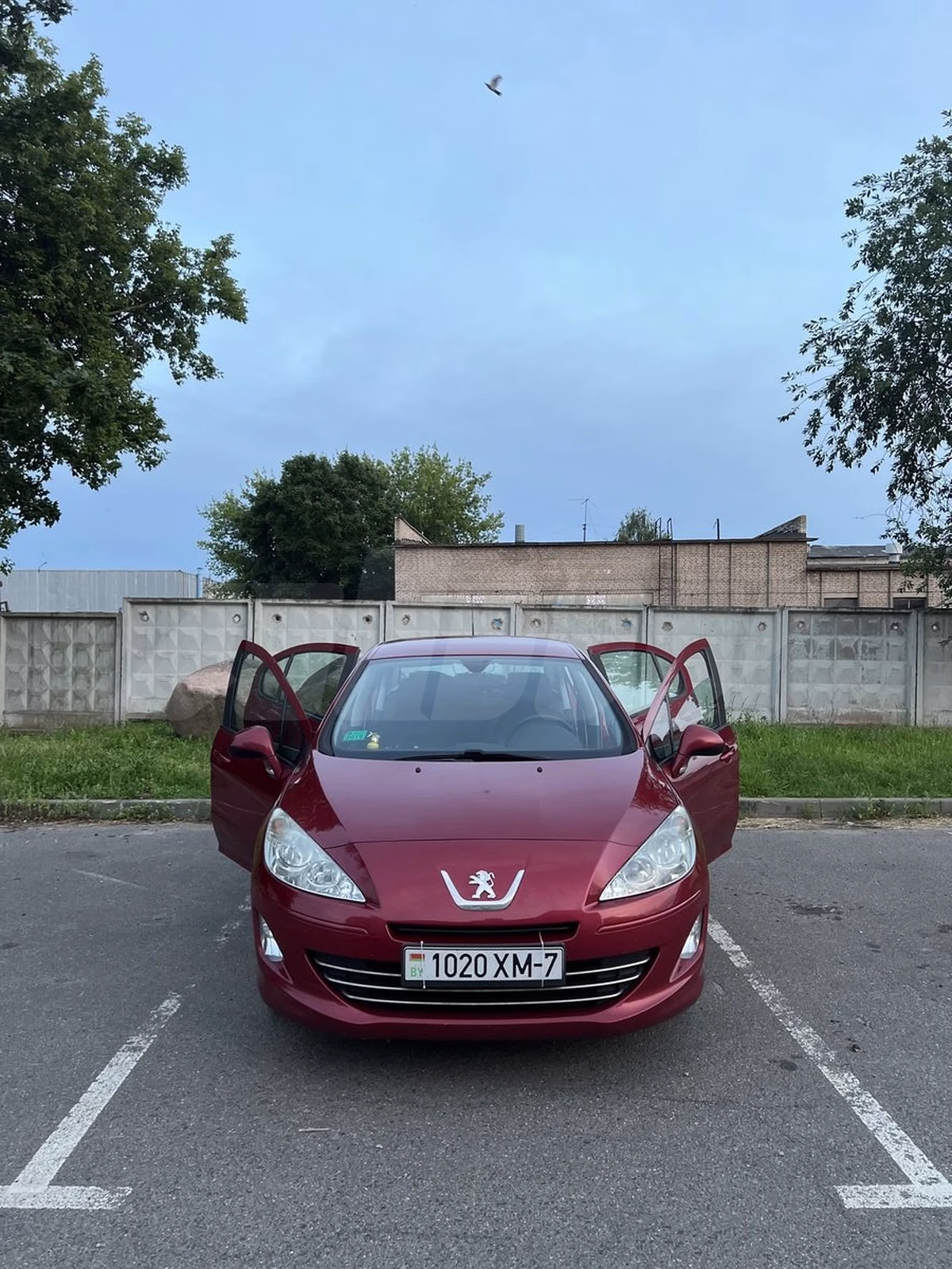 Peugeot 408