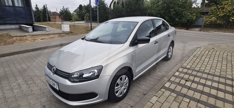 Volkswagen Polo (3)