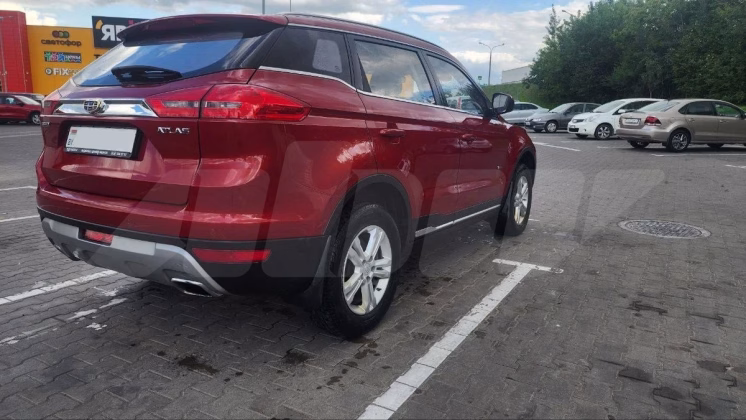 Geely Atlas (4)