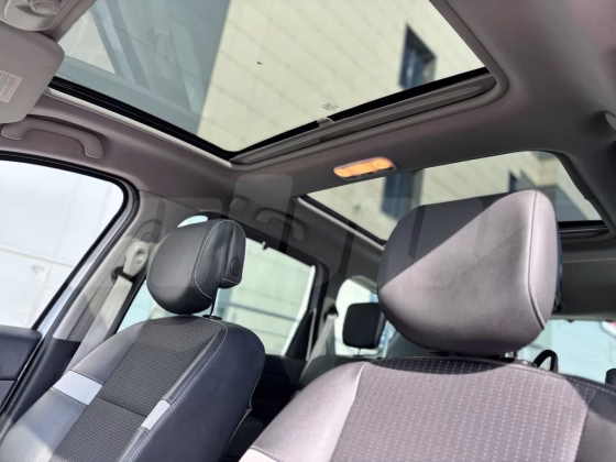Renault Scenic (11)