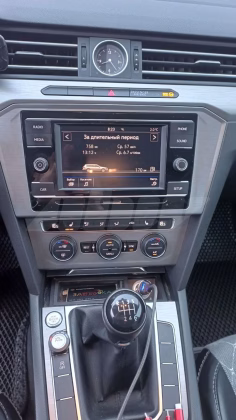 Volkswagen Passat (6)