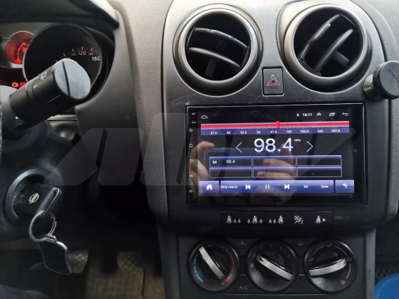 Nissan Qashqai+2 (2)