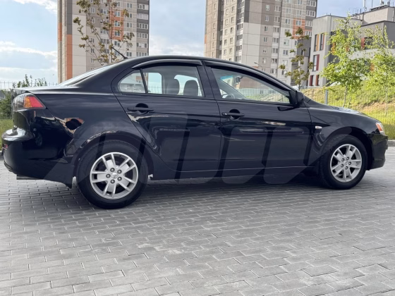 Mitsubishi Lancer (21)