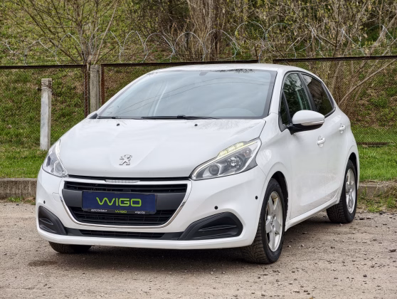 Peugeot 208 (3)