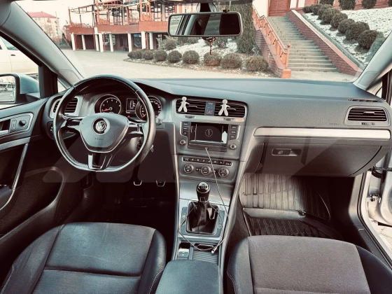 Volkswagen Golf (10)