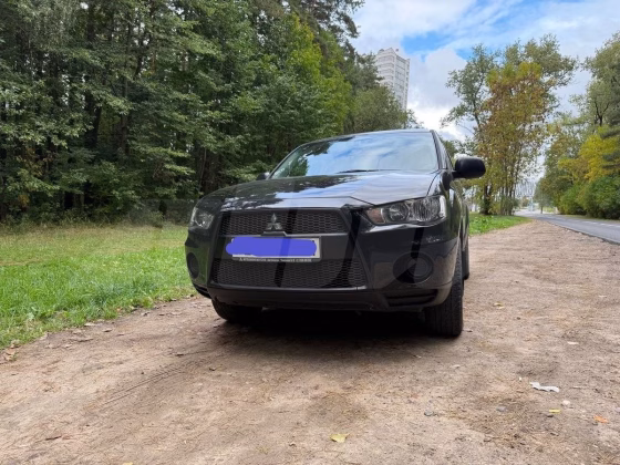 Mitsubishi Outlander (6)