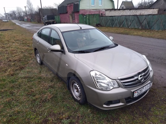 Nissan Almera