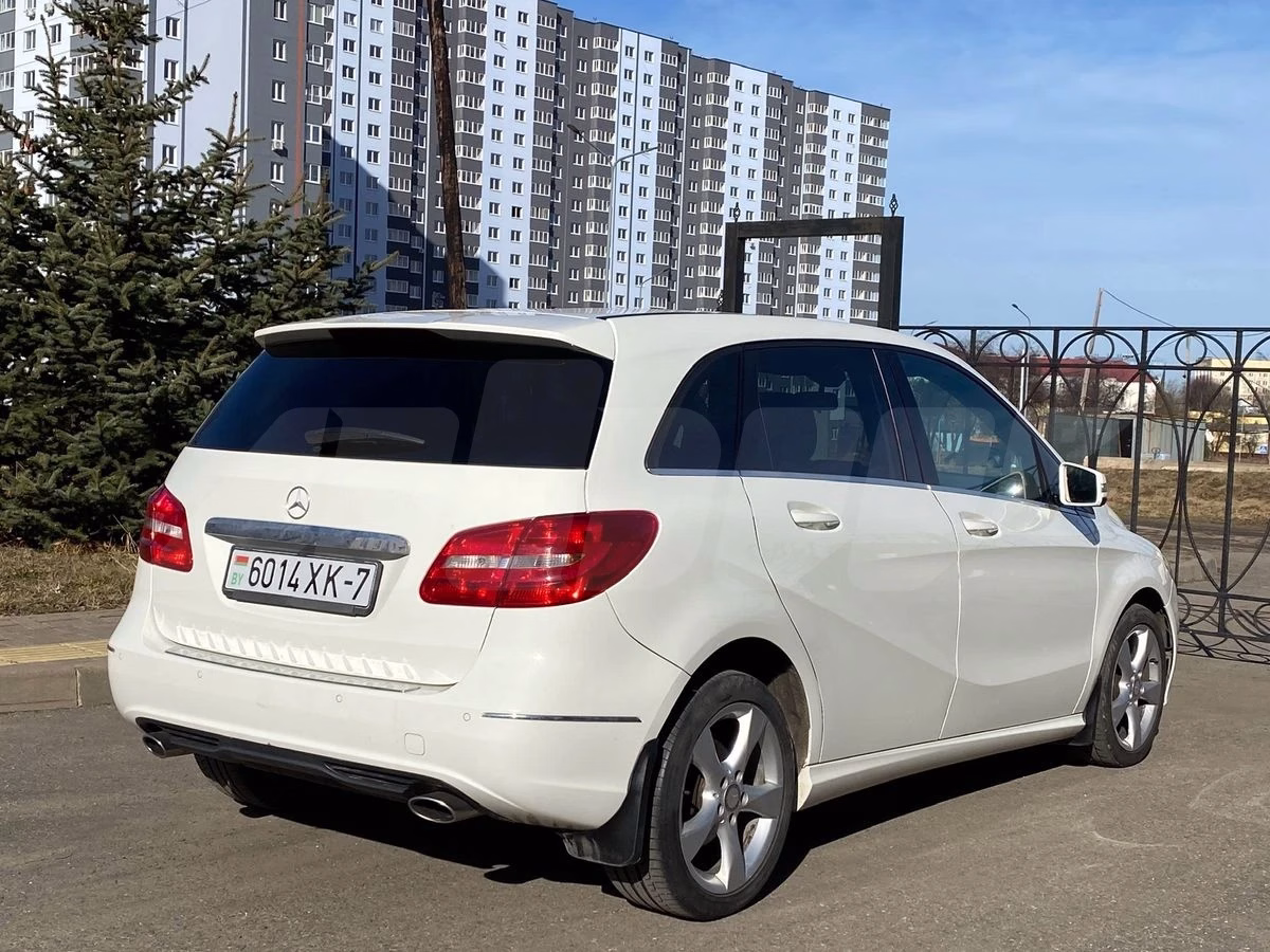 Mercedes-Benz B 160
