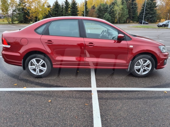 Volkswagen Polo (3)