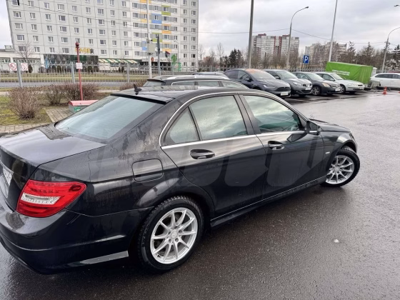 Mercedes-Benz C 180 (4)