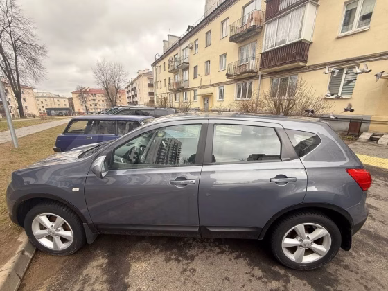 Nissan Qashqai (2)