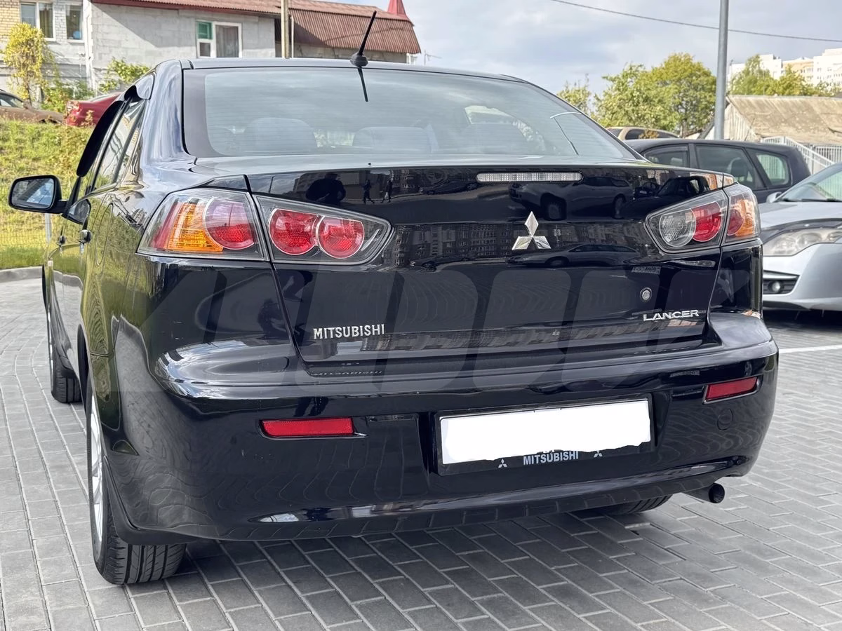 Mitsubishi Lancer