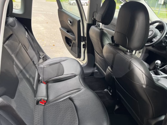 Jeep Compass (9)